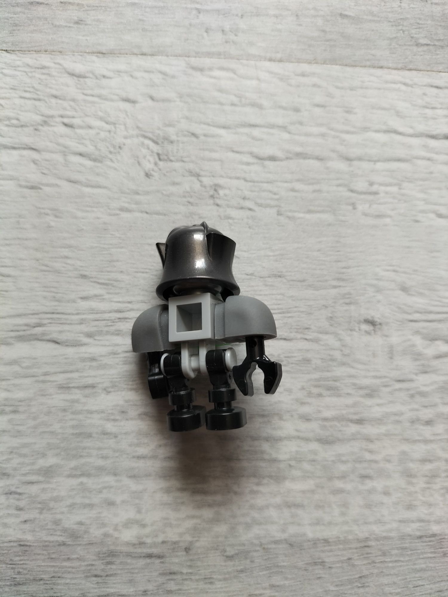 LEGO Nexo Knights s3 robot figurka postać