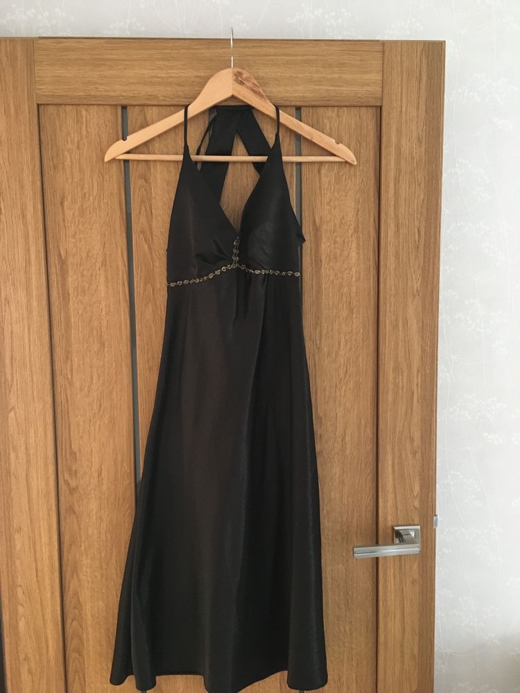 Czarna satynowa sukienka r.36