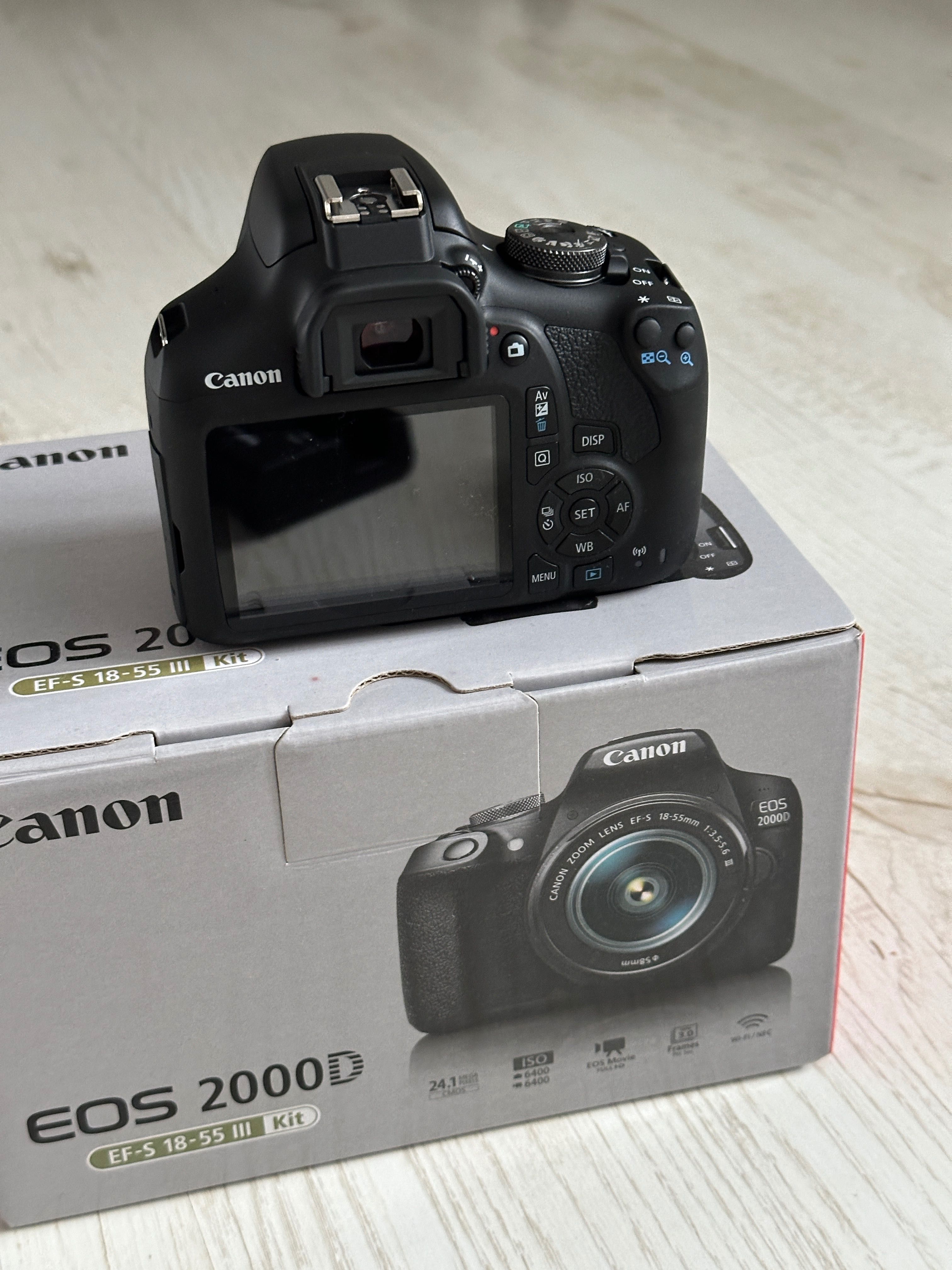 Canon EOS 2000D + obiektyw EF-S 18-55 III kit