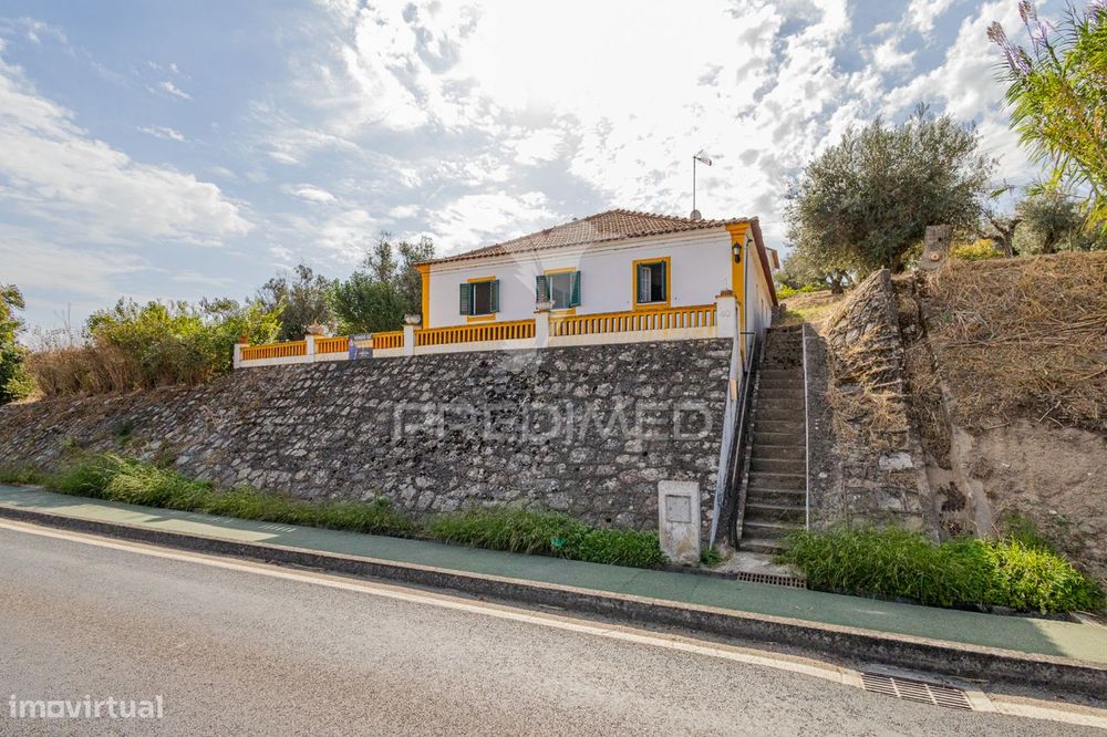 Moradia Típica Alentejana em Mora