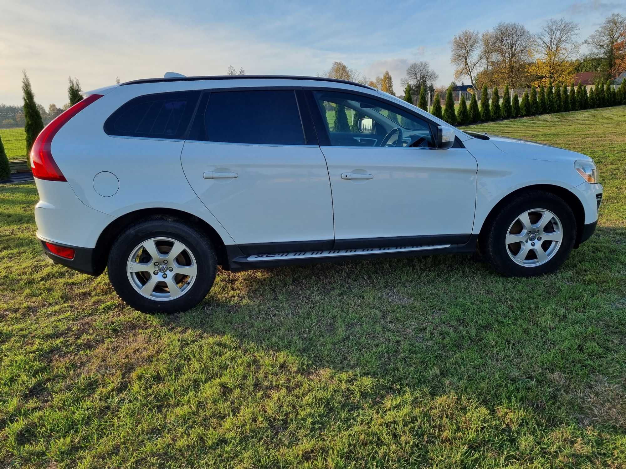 Kompletny Tył VOLVO XC60 11" Zderzak Klapa Lampy Belka