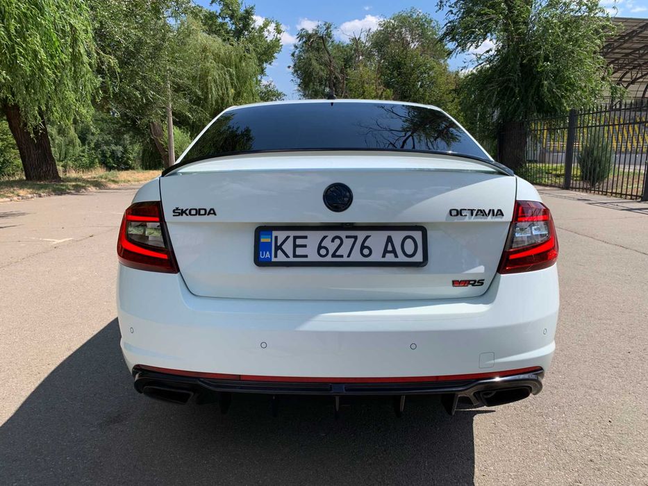 Skoda Octavia RS 2.0 TSI 2018 года.