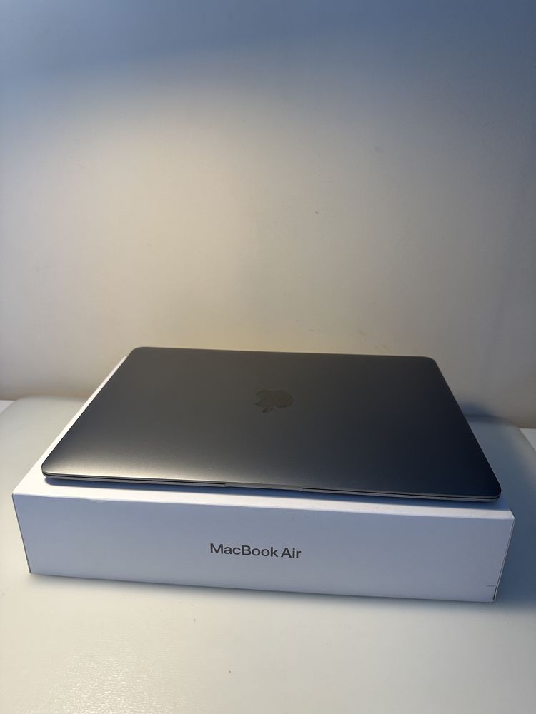 MacBook Air 13” M1 (2020) | Ідеальний стан