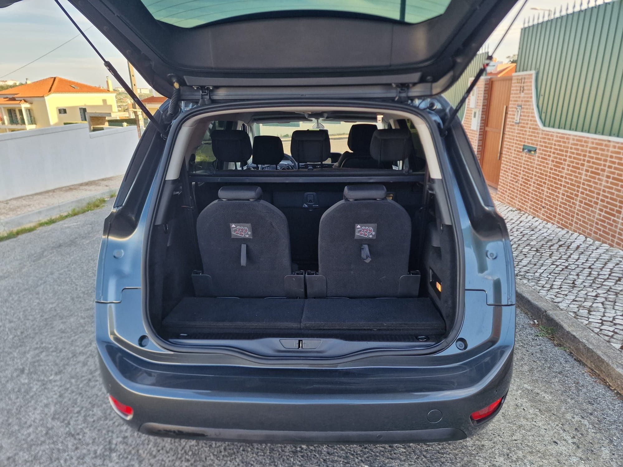 Citroën C4 Gran Picasso 1.6 Hdi 120cv Ano 2015 7 lugares Garagem nova