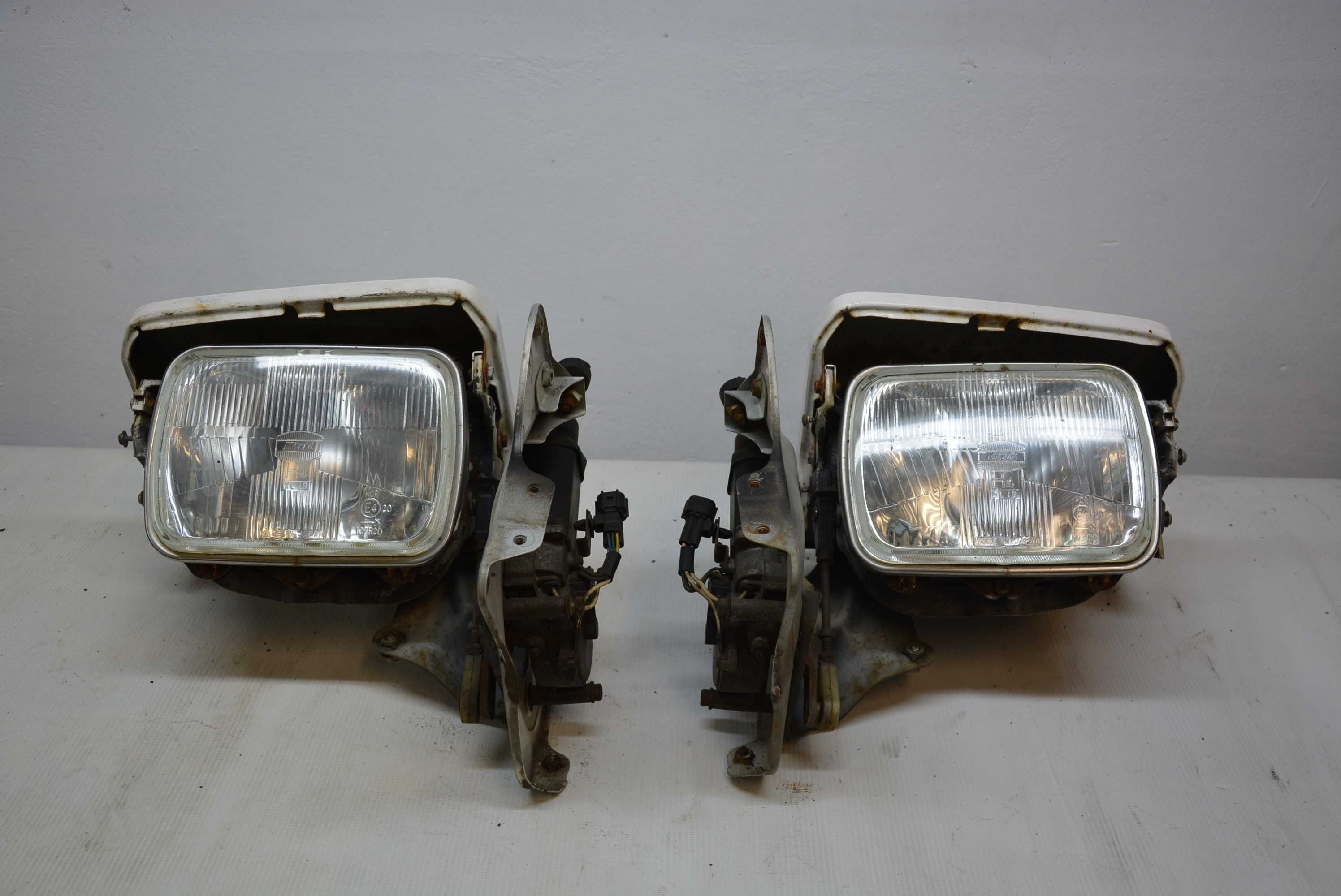 Toyota Supra MK3 Lampy przód Pop-UP lampa reflektor