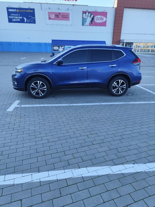 Продам Ниссан рог