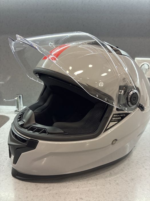 Продам шлем MT helmets braker sv