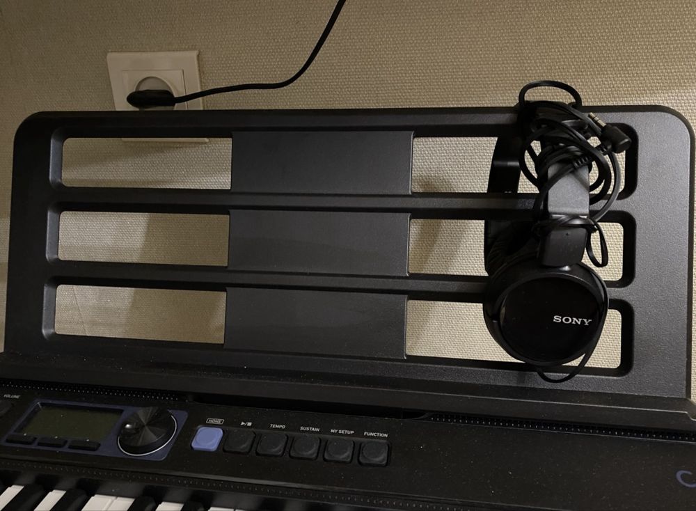 Синтезатор Casio CT-S300