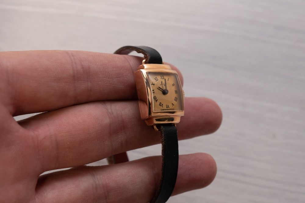 Золотые часы Луч (механика) 12 грамм (цена практически за вес золота!)