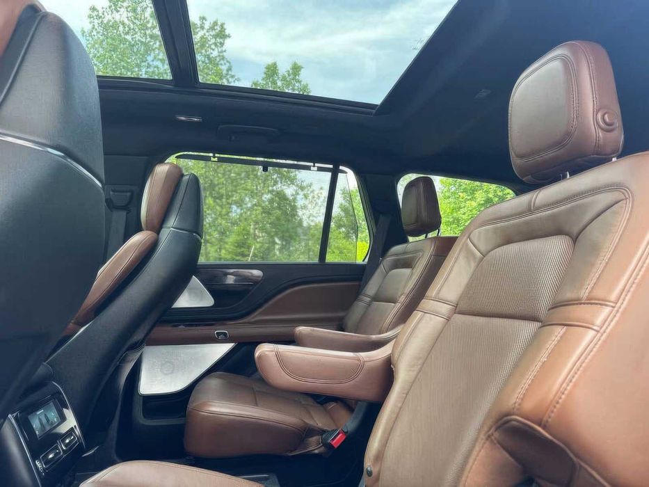 Lincoln Aviator      2020