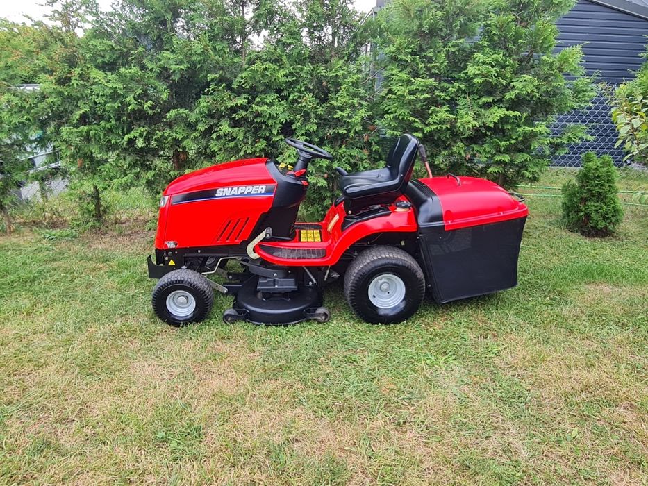 Piękny profesjonalny traktorek kosiarka SNAPPER 19 KM pompa oleju Duży