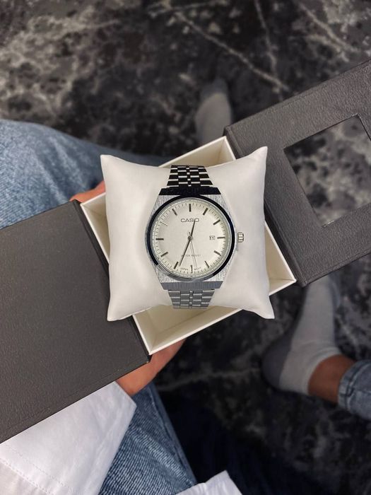 Годинник чоловічий Casio білі
