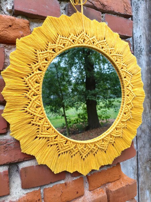 Duże makramowe lustro w stylu Boho