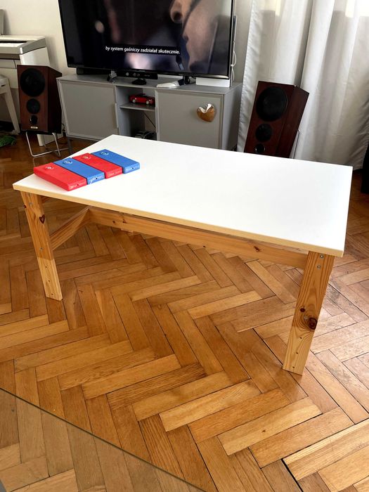 stolik IKEA regulowana wysokość