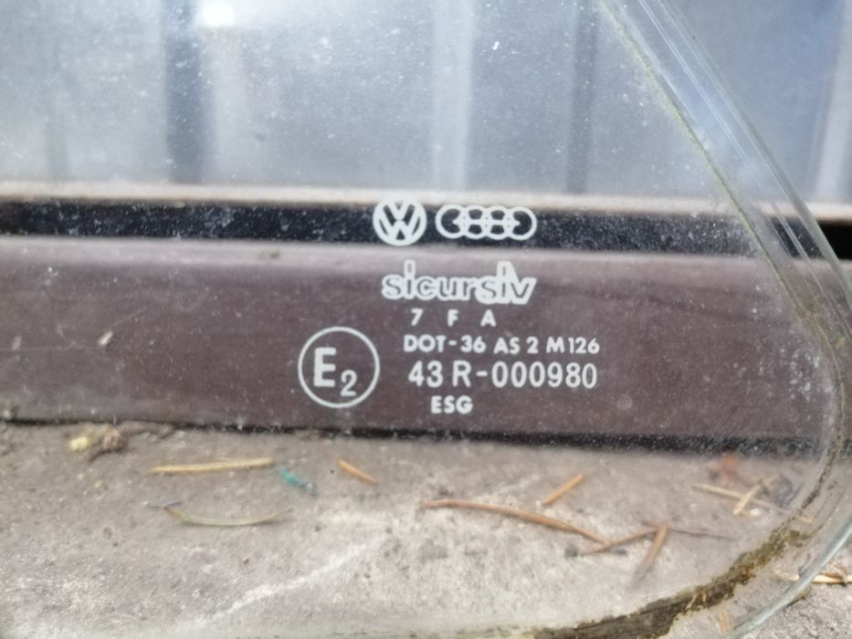 Szyba tylna boczna Passat b2 kombi prawa lewa karoseryjna oryginał