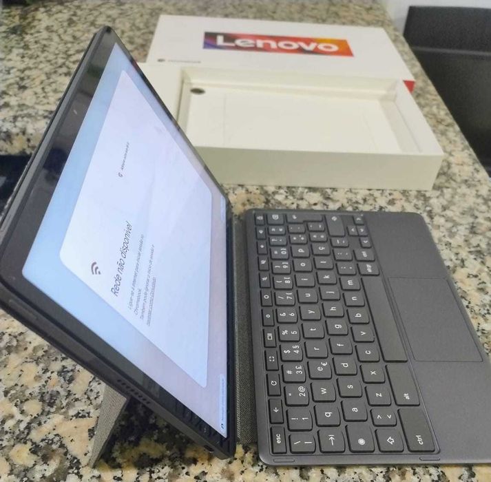 Lenovo IdeaPad Slim 3 Chromebook