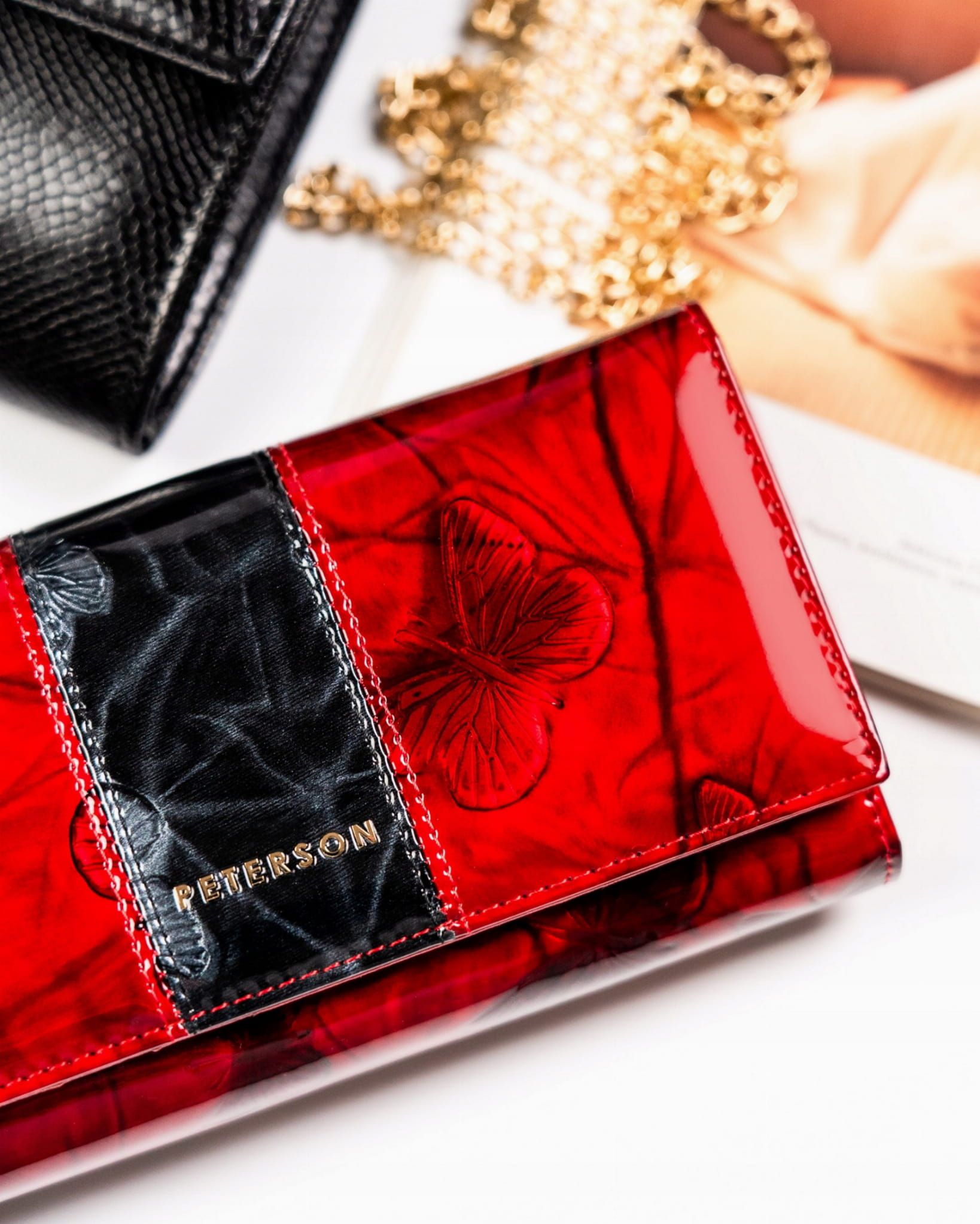 PETERSON portfel damski skórzany lakierowany z motylami P207 czerwony