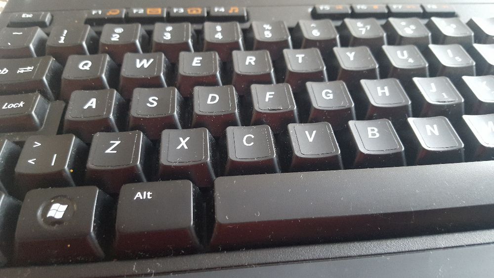 Klawiatura ze stacją dokującą - logitech-alto-for-business