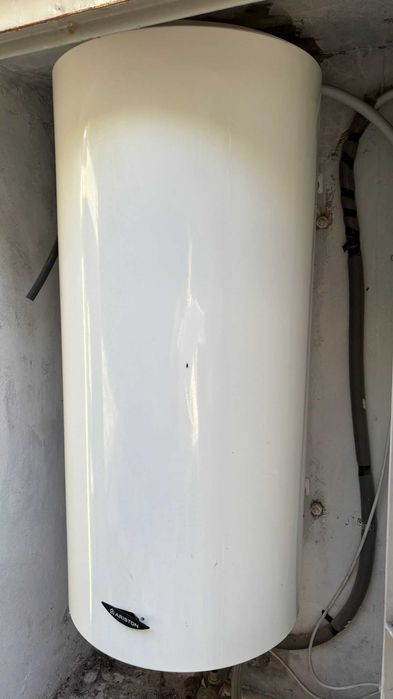 Termoacumulador 200l como NOVO