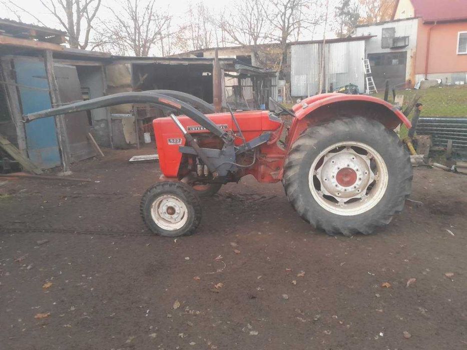 International case 523 z Turem