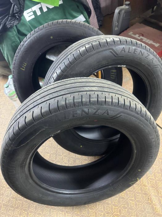 Шини Bridgestone Alenza H/L