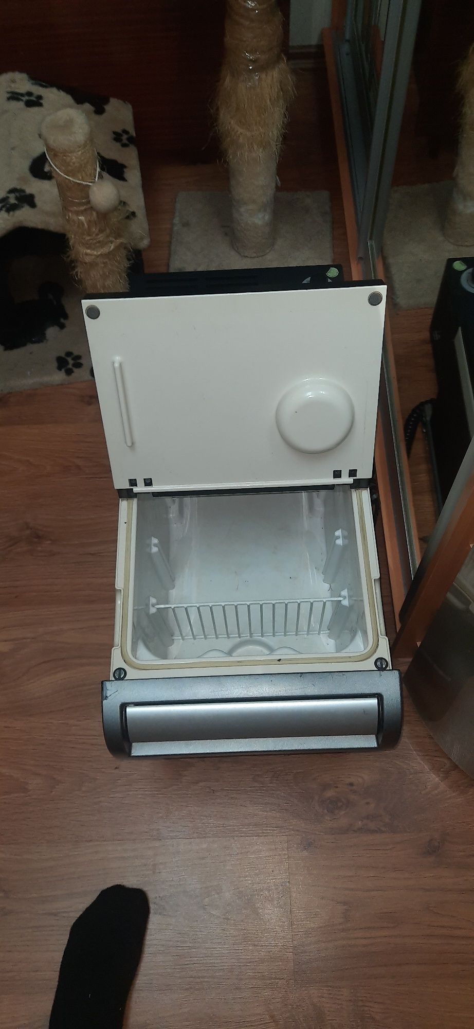 Авто холодильник DAF105
