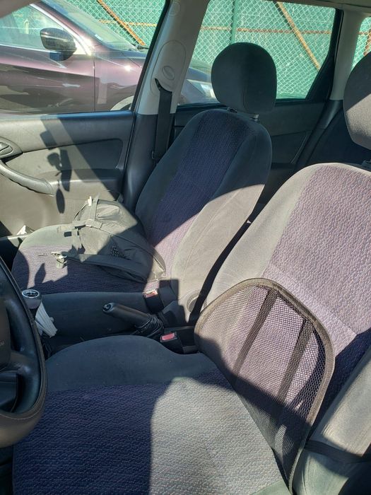 Ford focus 2000 mais novo e conservado de Portugal