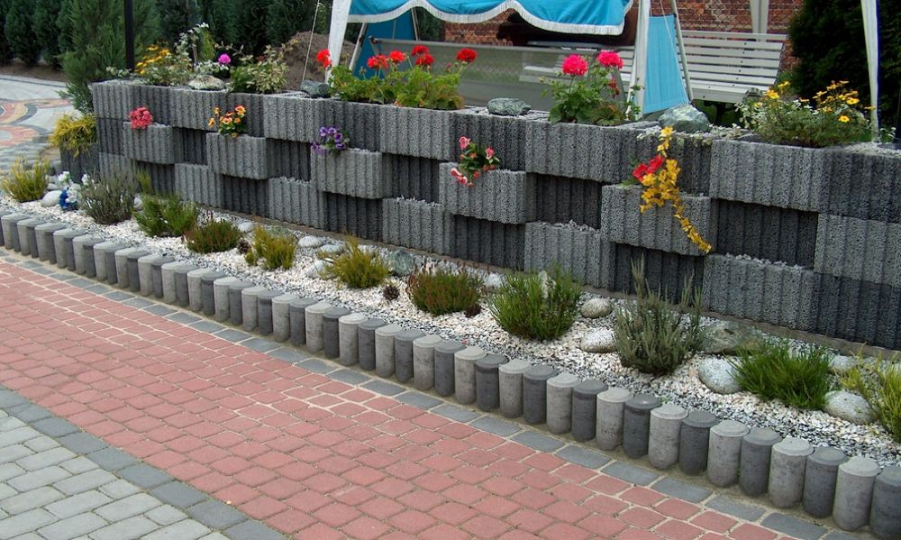 Donica ogrodowa prostokątna mała gazony betonowe kwietnik mur oporowy