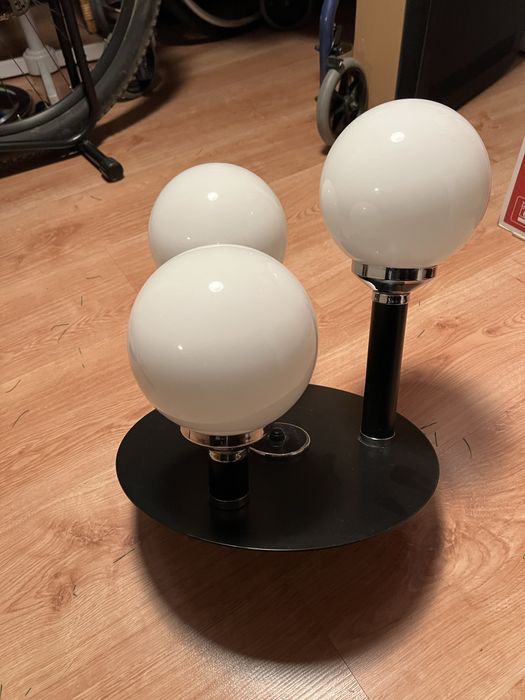 Żyrandol czarny z 3 kloszami