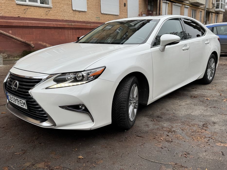 Продам Lexus es 350