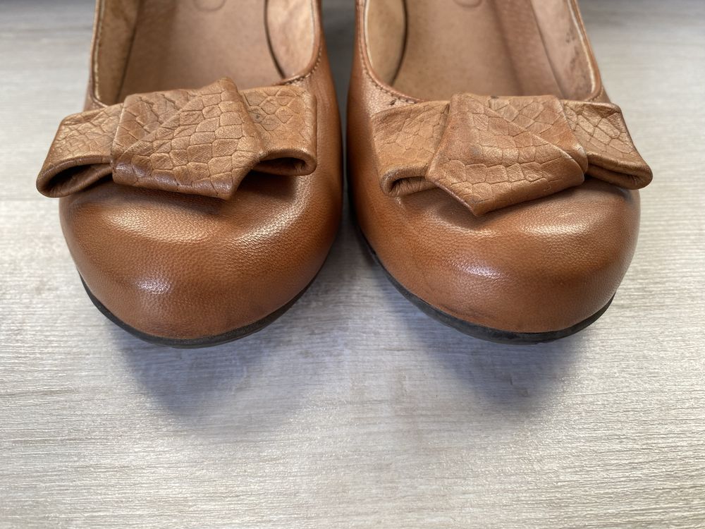 Buty skórzane brązowe 39