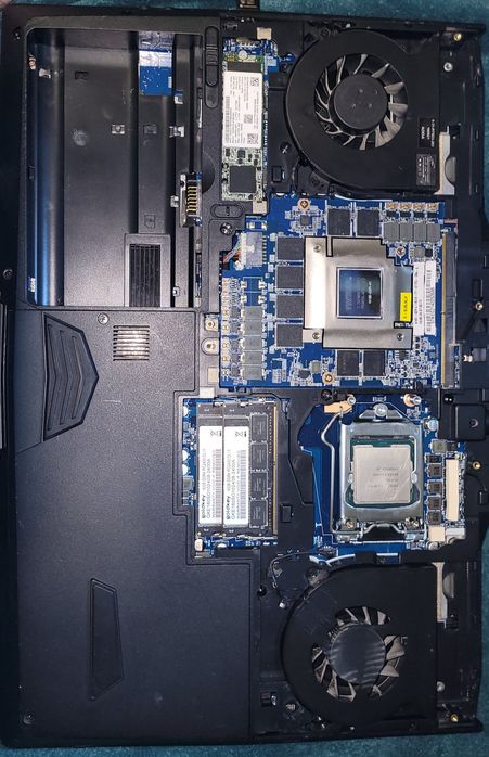 Clevo 15.6 165hz i7 9700  (rtx 2070 super 8gb) mxm