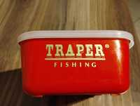 pudełko Traper czerwone 1,25l  - nowe