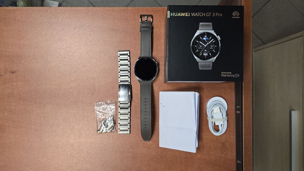 Huawei Watch GT 3 Pro srebrny, stan bdb