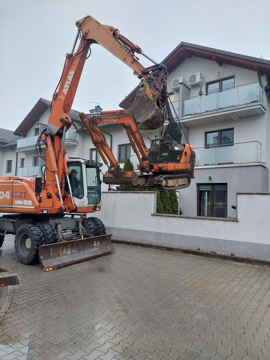 Koparka, koparko-ładowarka, dziobak, transport materiałów sypkich