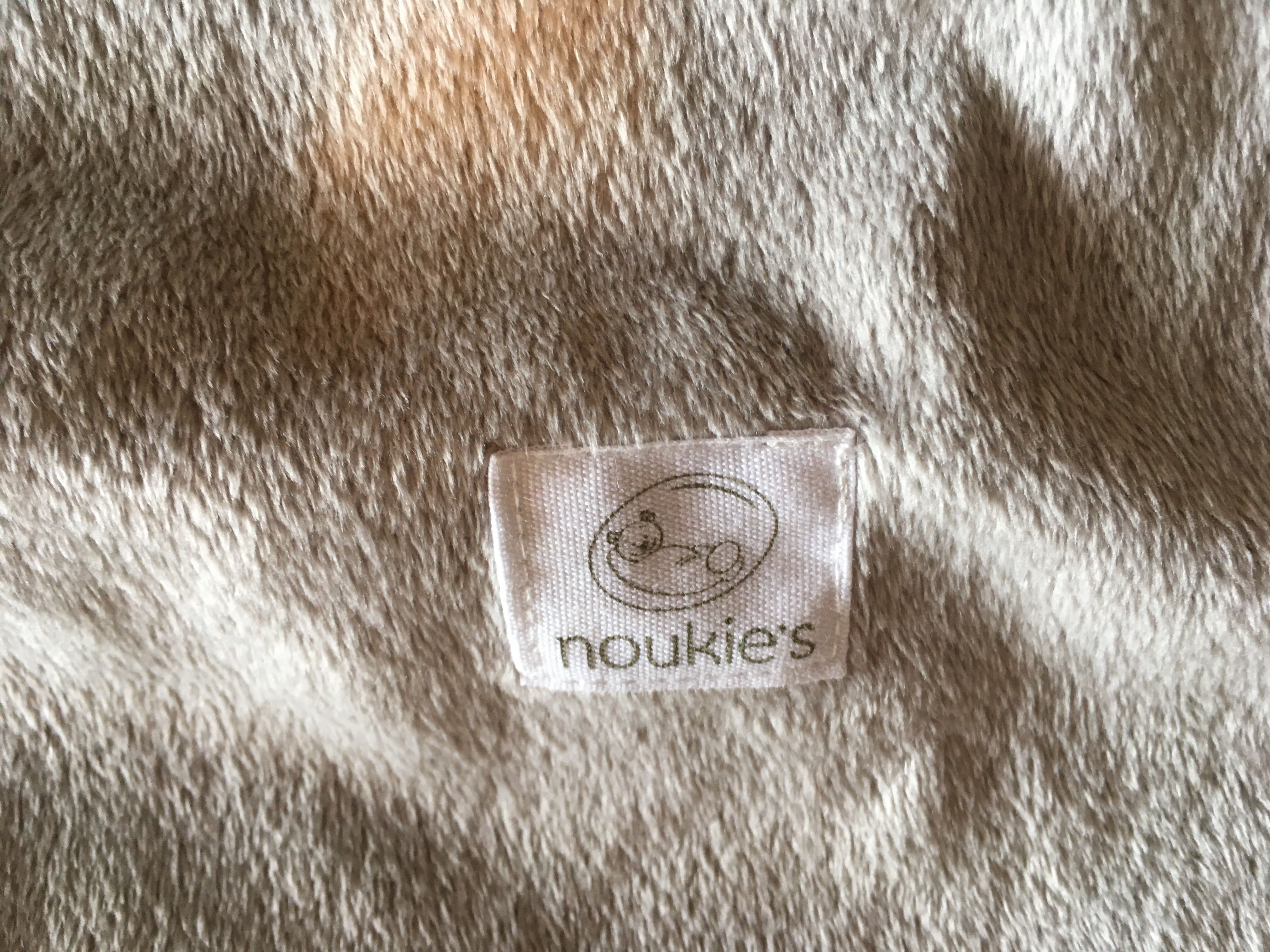 Capa quentinha para ovo da marca Noukie’s