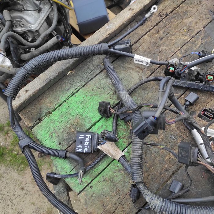 Wiązka silnika Skoda Fabia II 1,4 16V