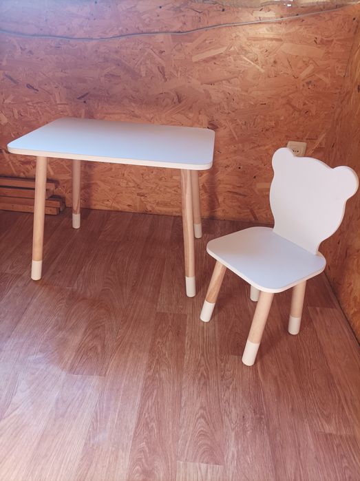 Детский стол и стул