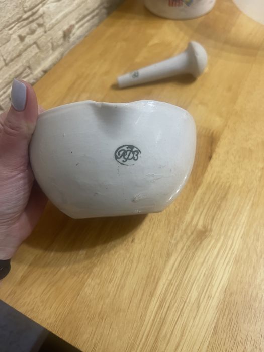 Керамическая ступка с пестиком, выпаривательная чаша