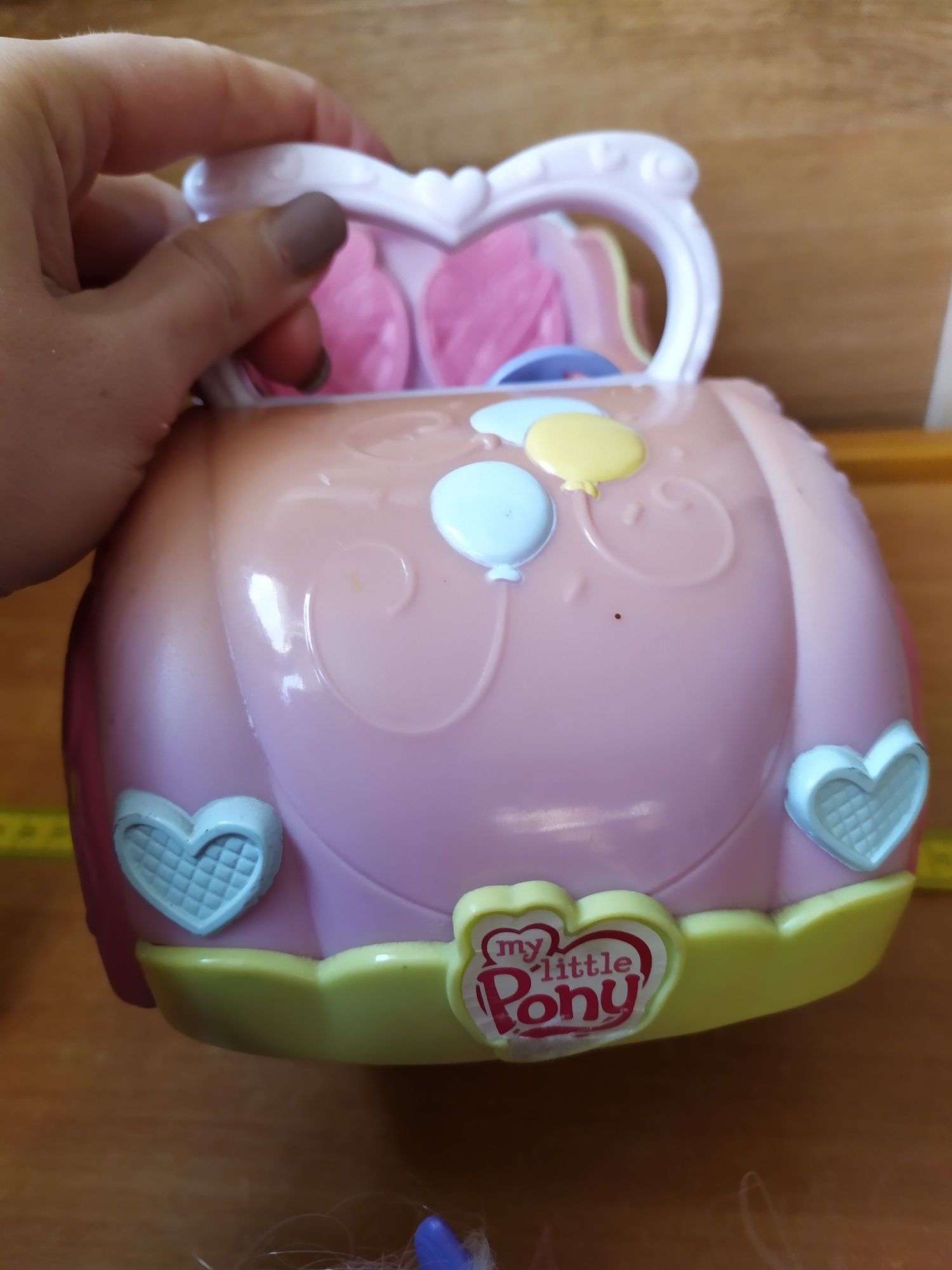 Поні. Машина для поні.  My little pony.