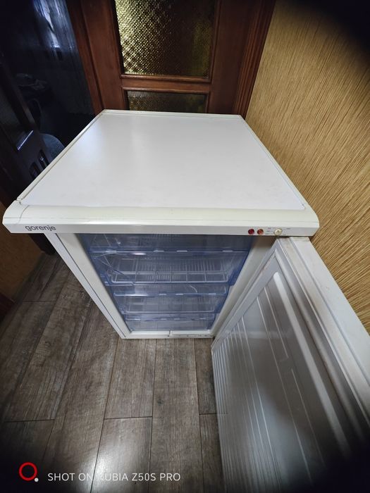 Морозильна камера Gorenje