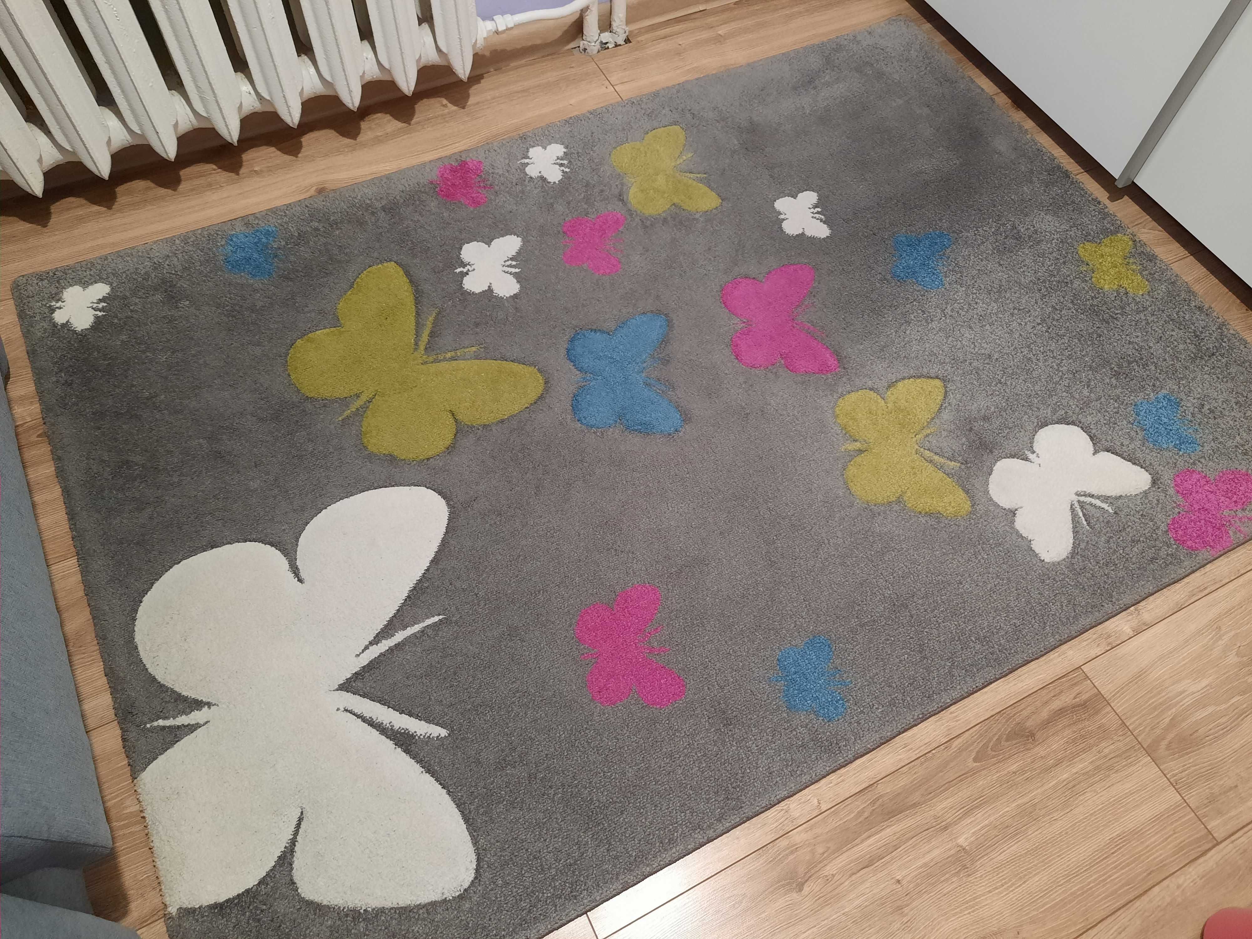 Dywan dziecięcy szary Motyle Butterfly 120x170