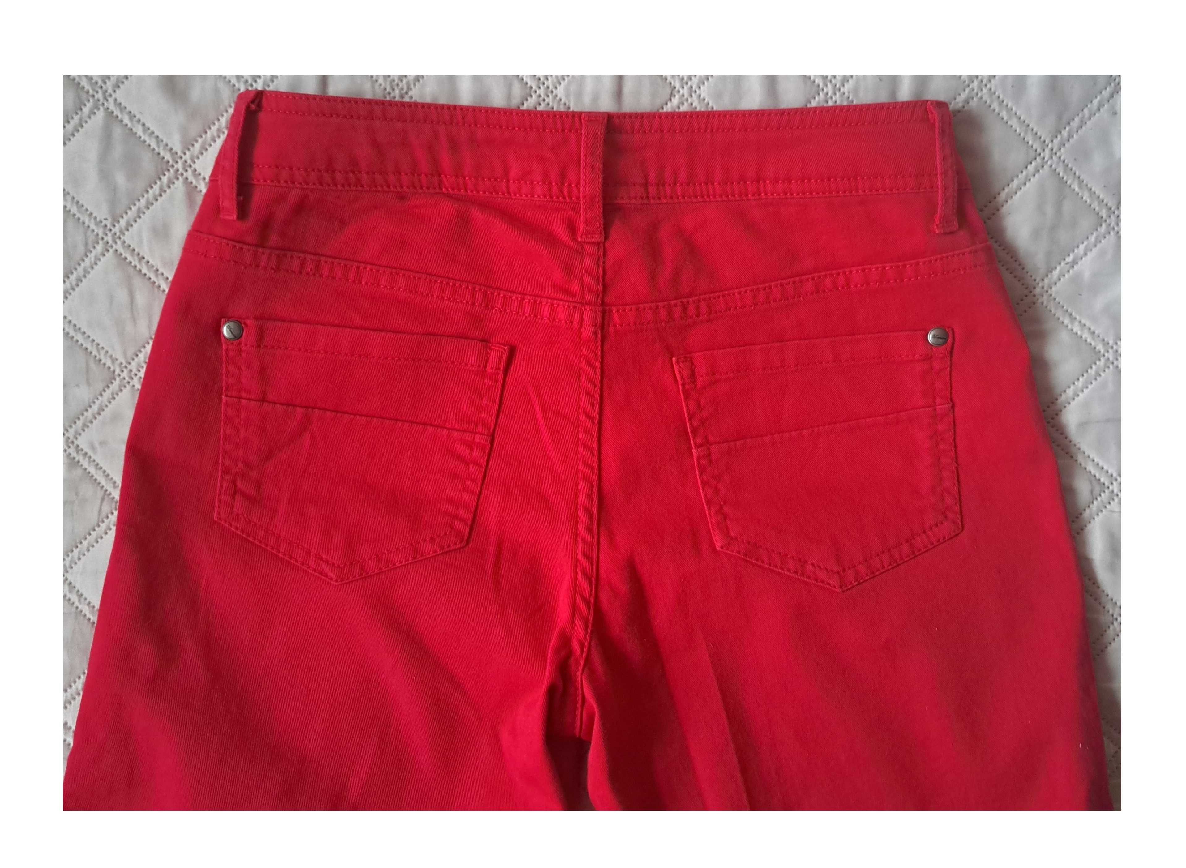 Czerwone spodnie jeansy skinny F&F