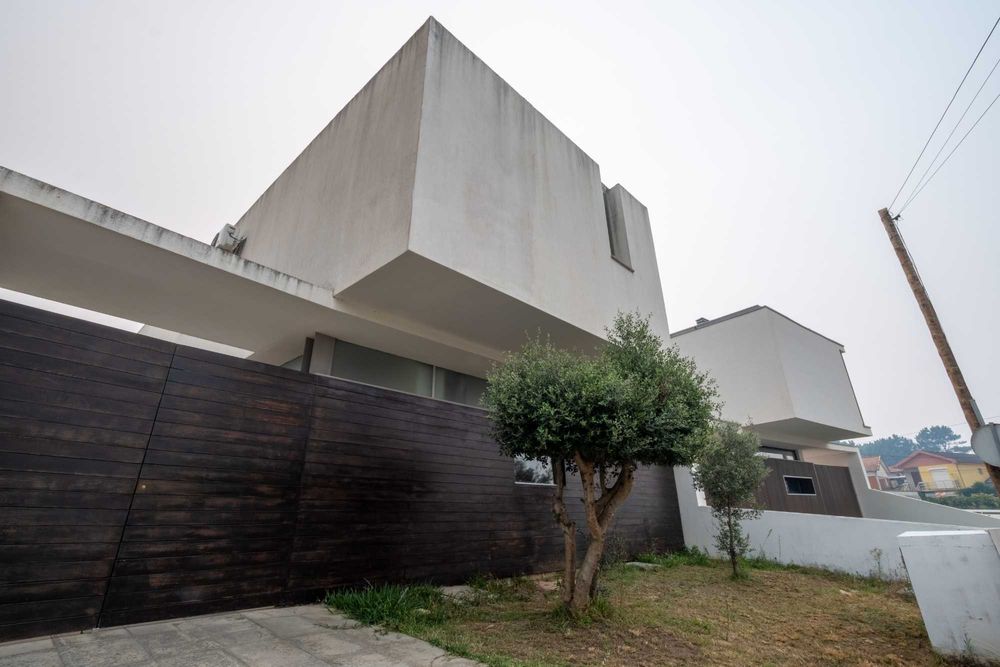 Venda de Moradia em Miramar