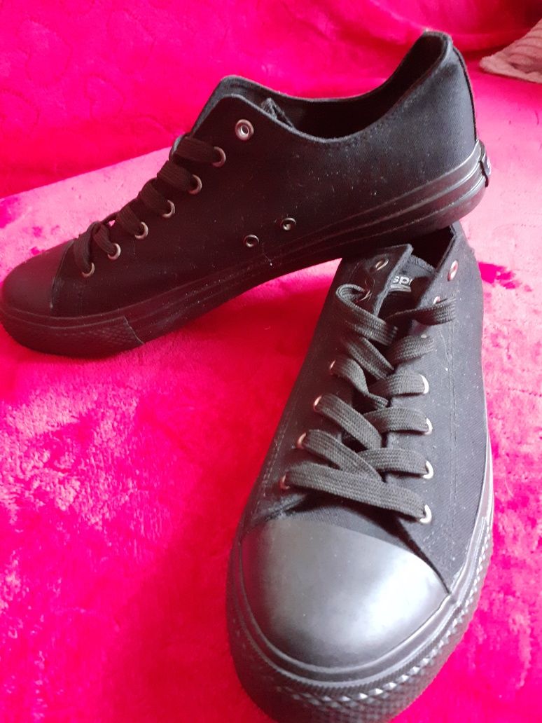 Nowe trampki rozmiar 46 firmy sprandi meskie