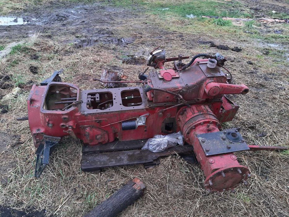 Case ihc 844s na czesci skrzyni silnik tylne felgi