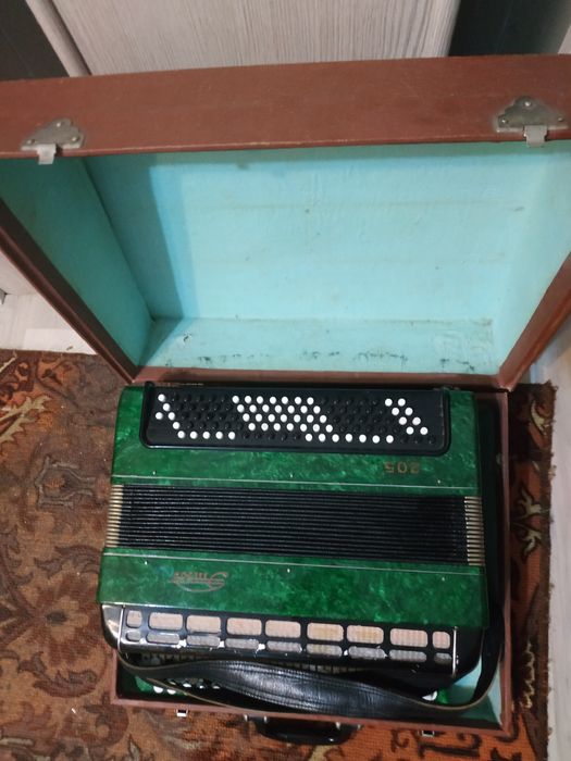 Баян Етюд 205 б/у з чохлом