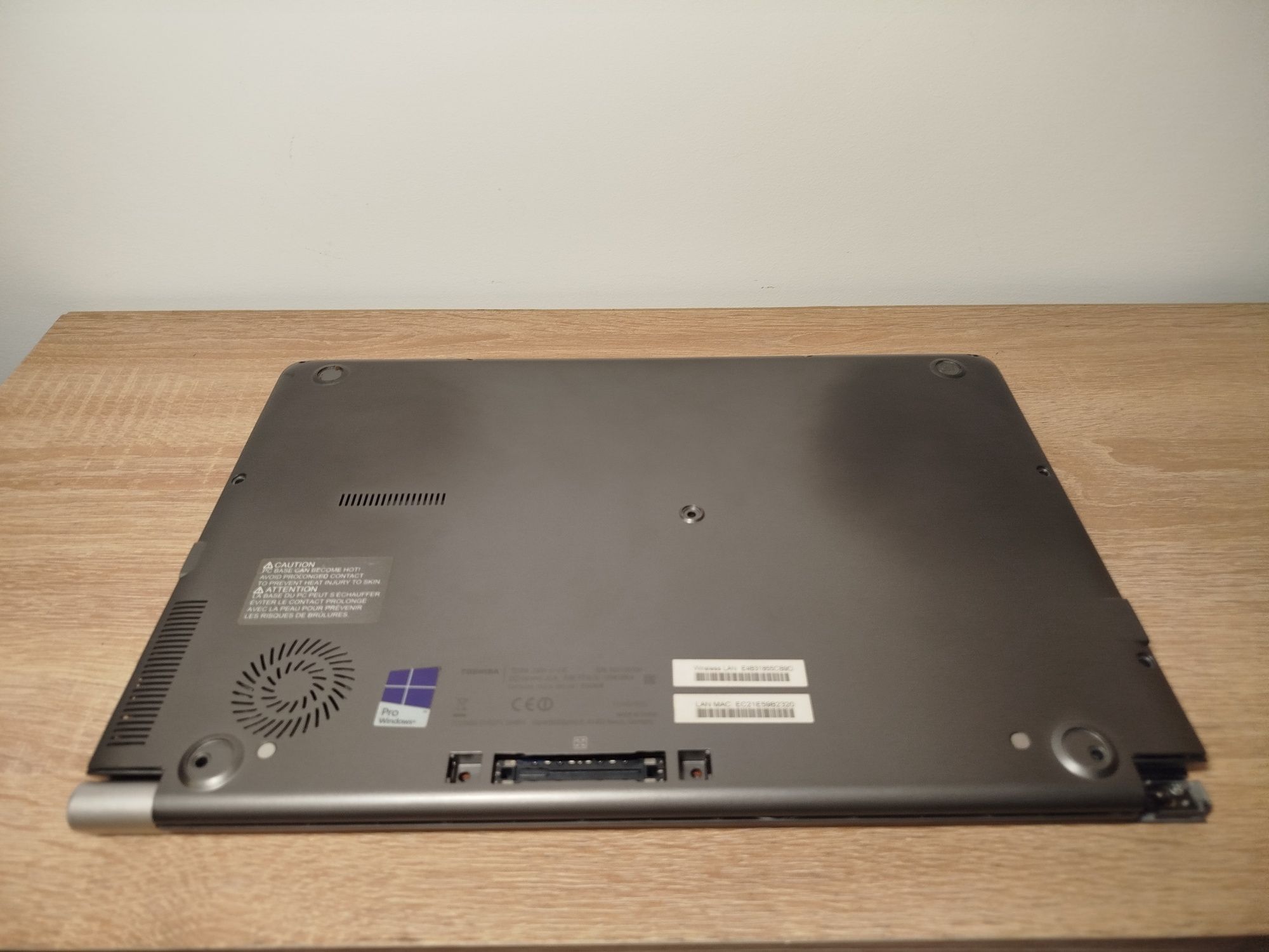Laptop Tecra Z40t-C-10F i5-6Gen