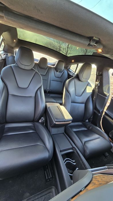 Tesla Model S REST 12 грудня 2018 року р.в. з пробігом 90000 км
