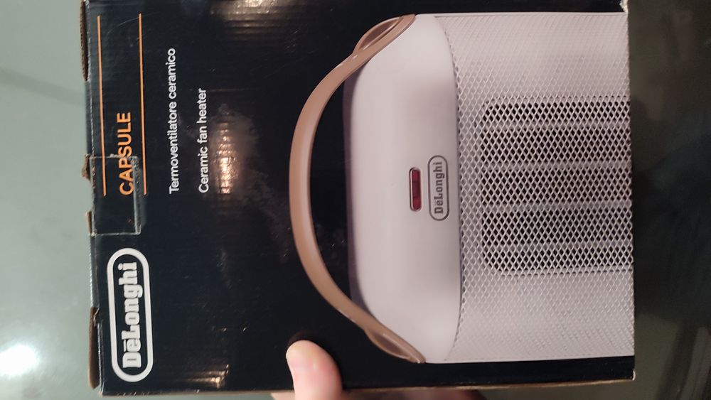 Тепловентилятор керамічний DeLonghi HFX 30 C18 IW